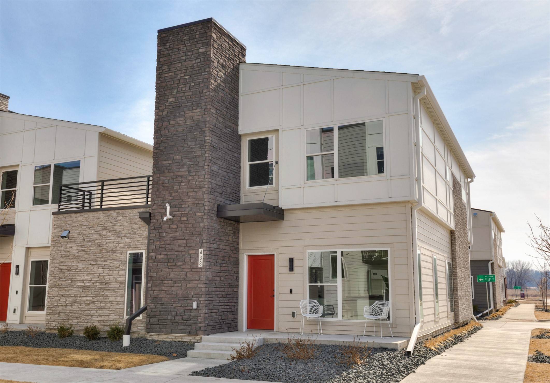 Des Moines, IA 50309,433 SW 12th Street