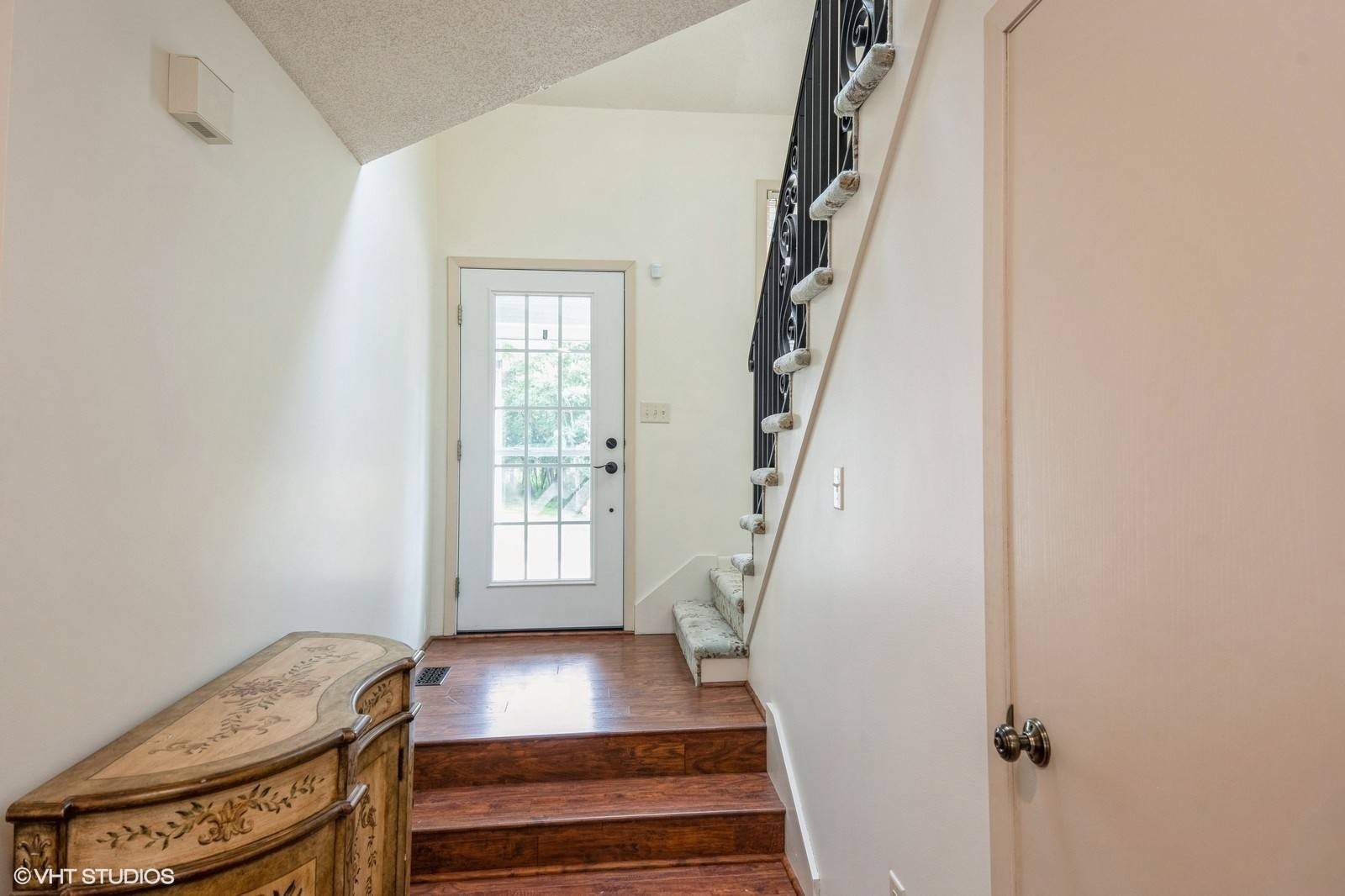 Urbandale, IA 50322,8008 Cobblestone Road