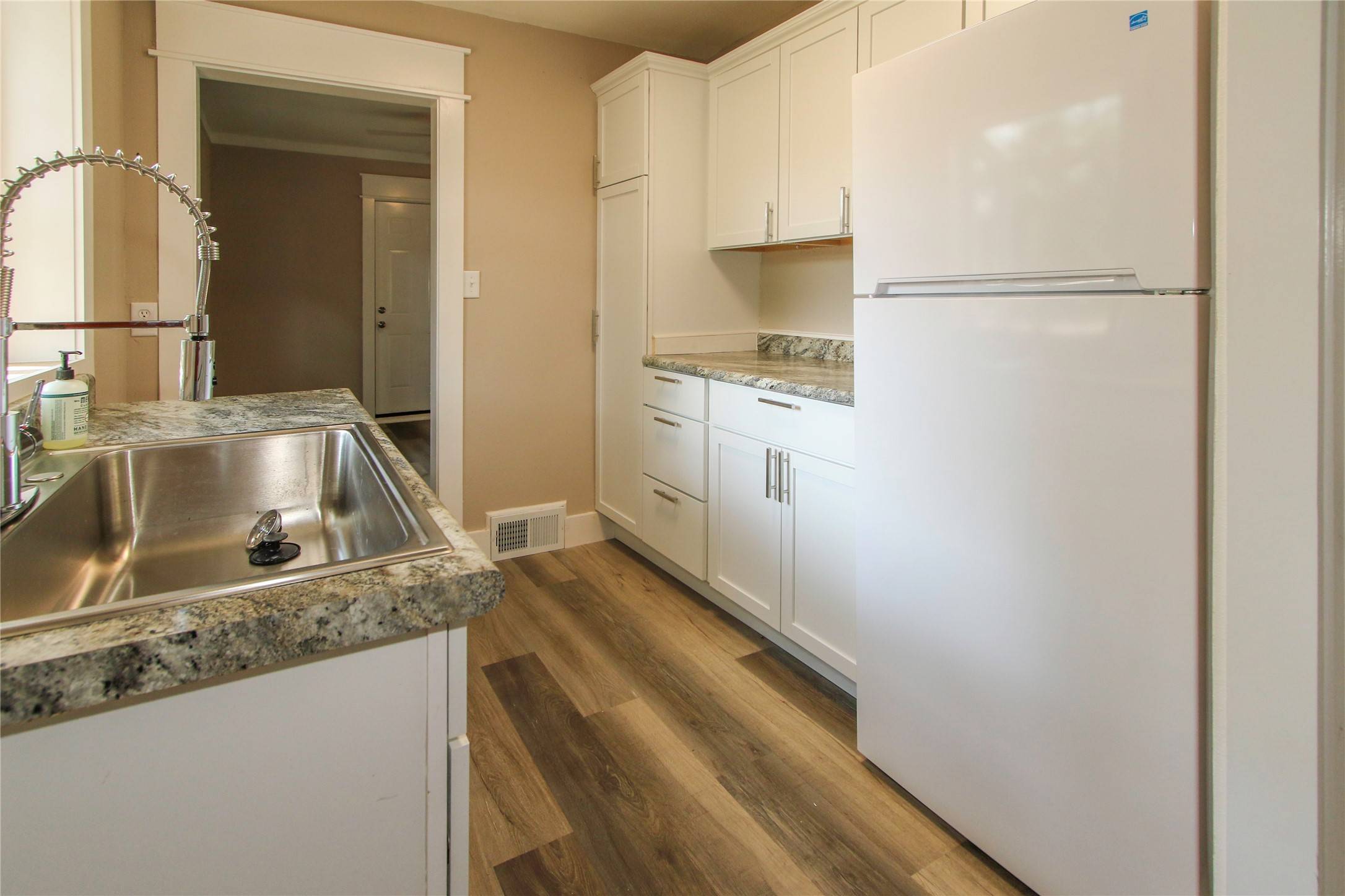 Des Moines, IA 50313,3109 3rd Street