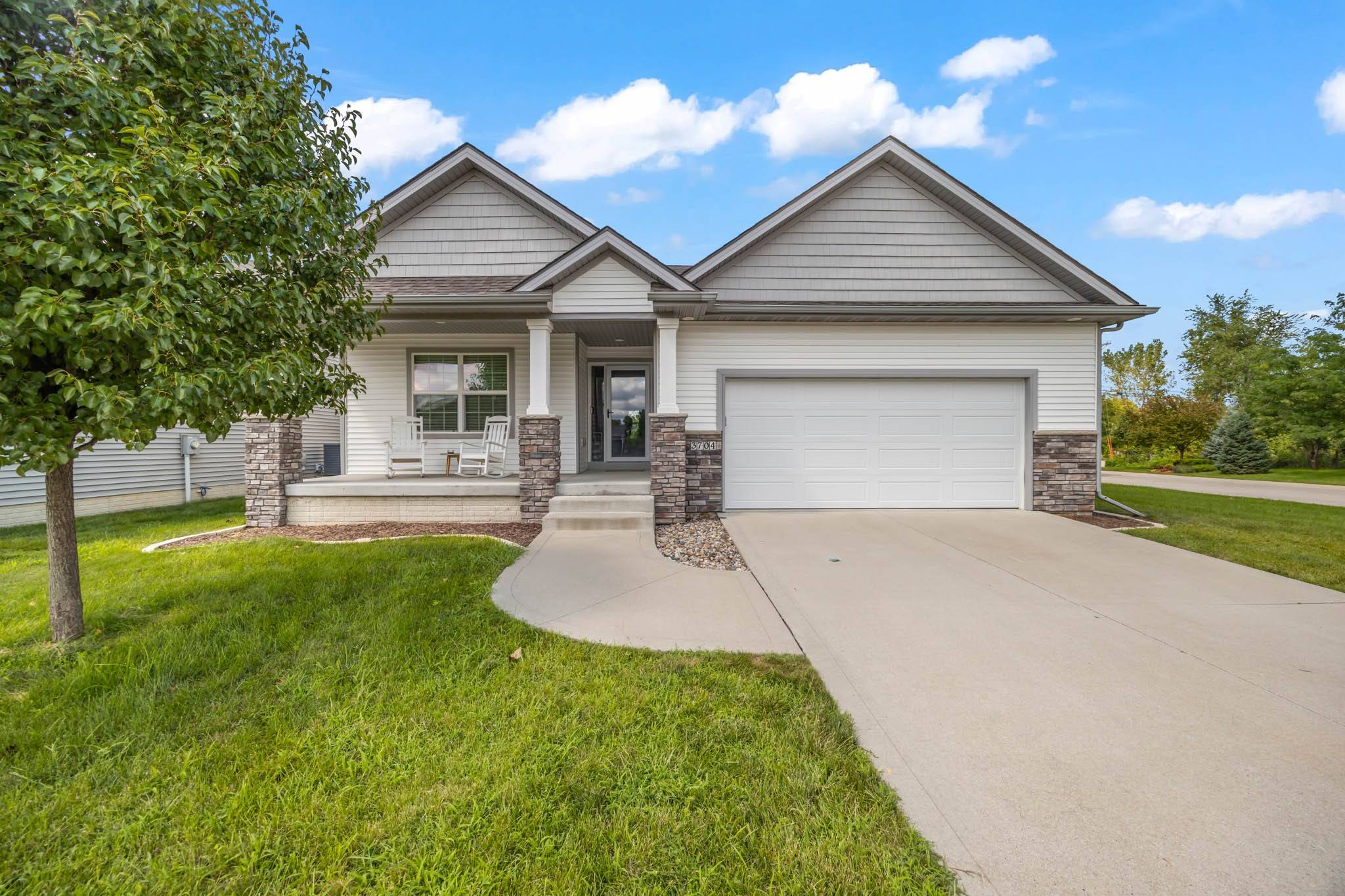 Ankeny, IA 50023,3704 SW Stonehaven Lane