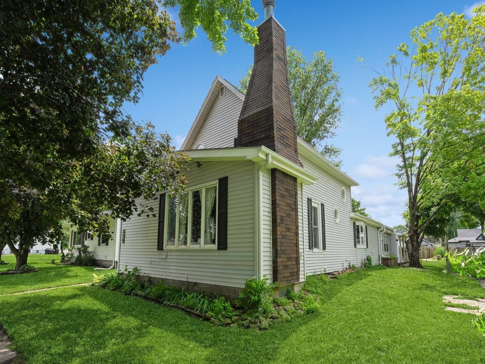 Colfax, IA 50054,119 W Washington Street