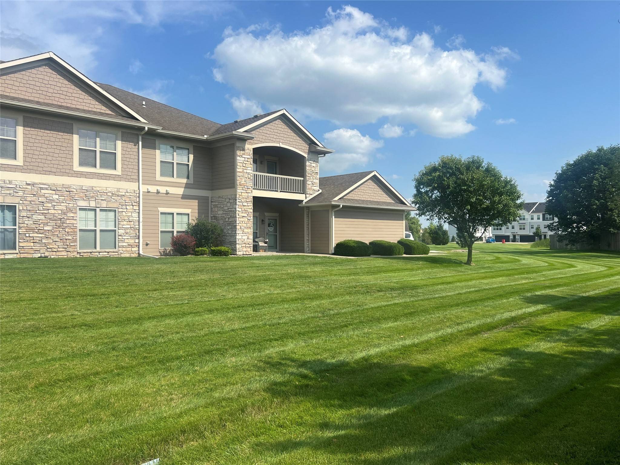 Ankeny, IA 50021,2602 NE Oak Drive #6