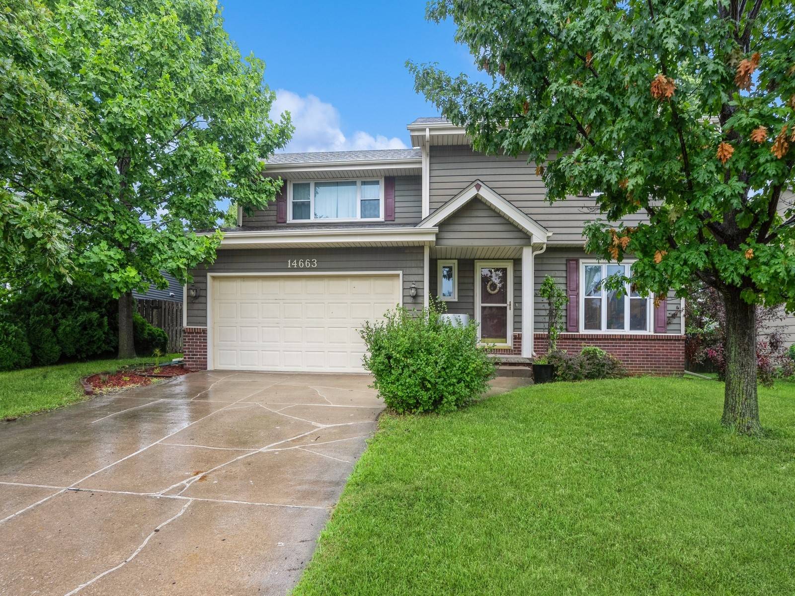 Clive, IA 50325,14663 Summit Drive