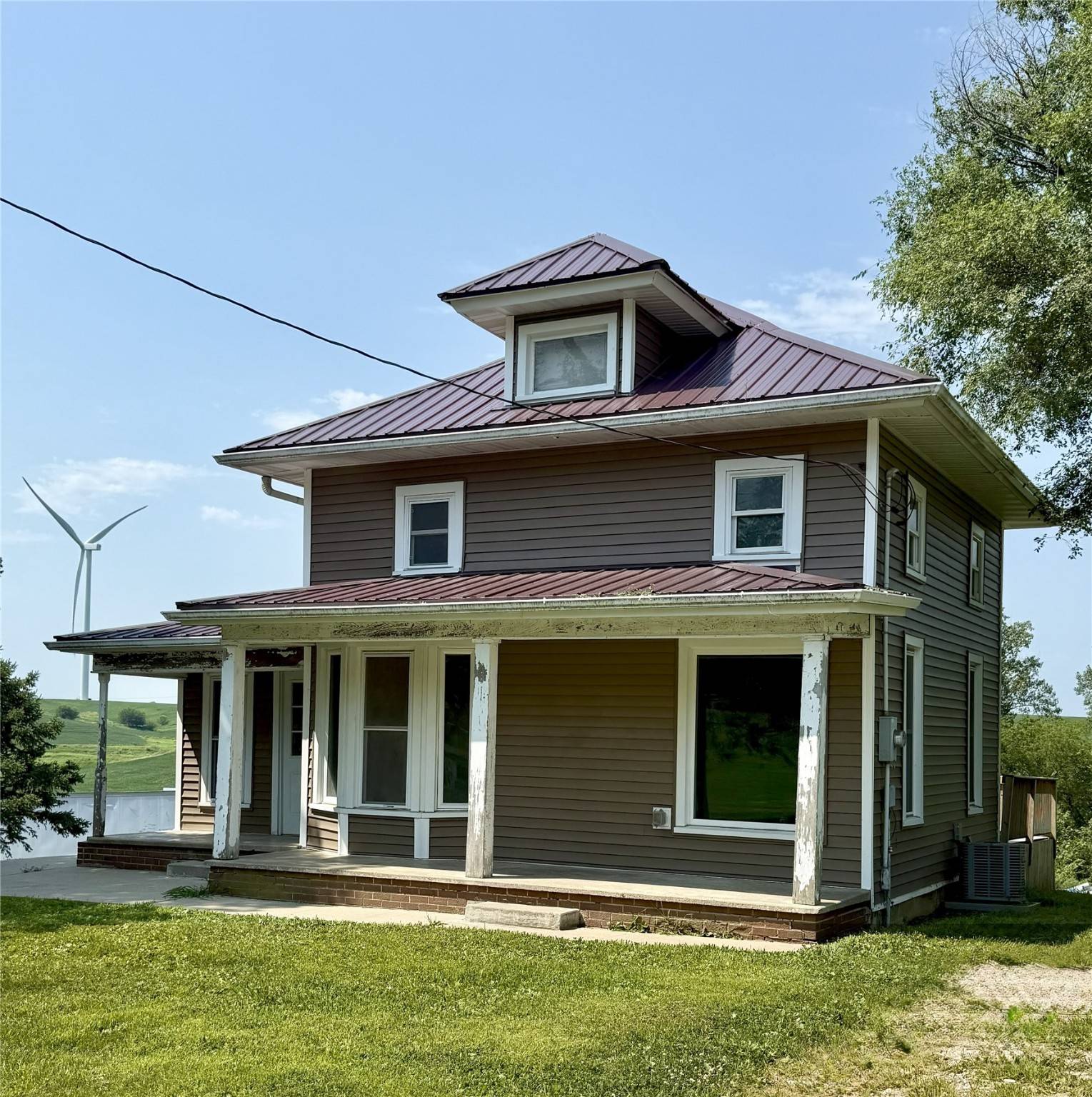 Deep River, IA 52222,405 2nd Street