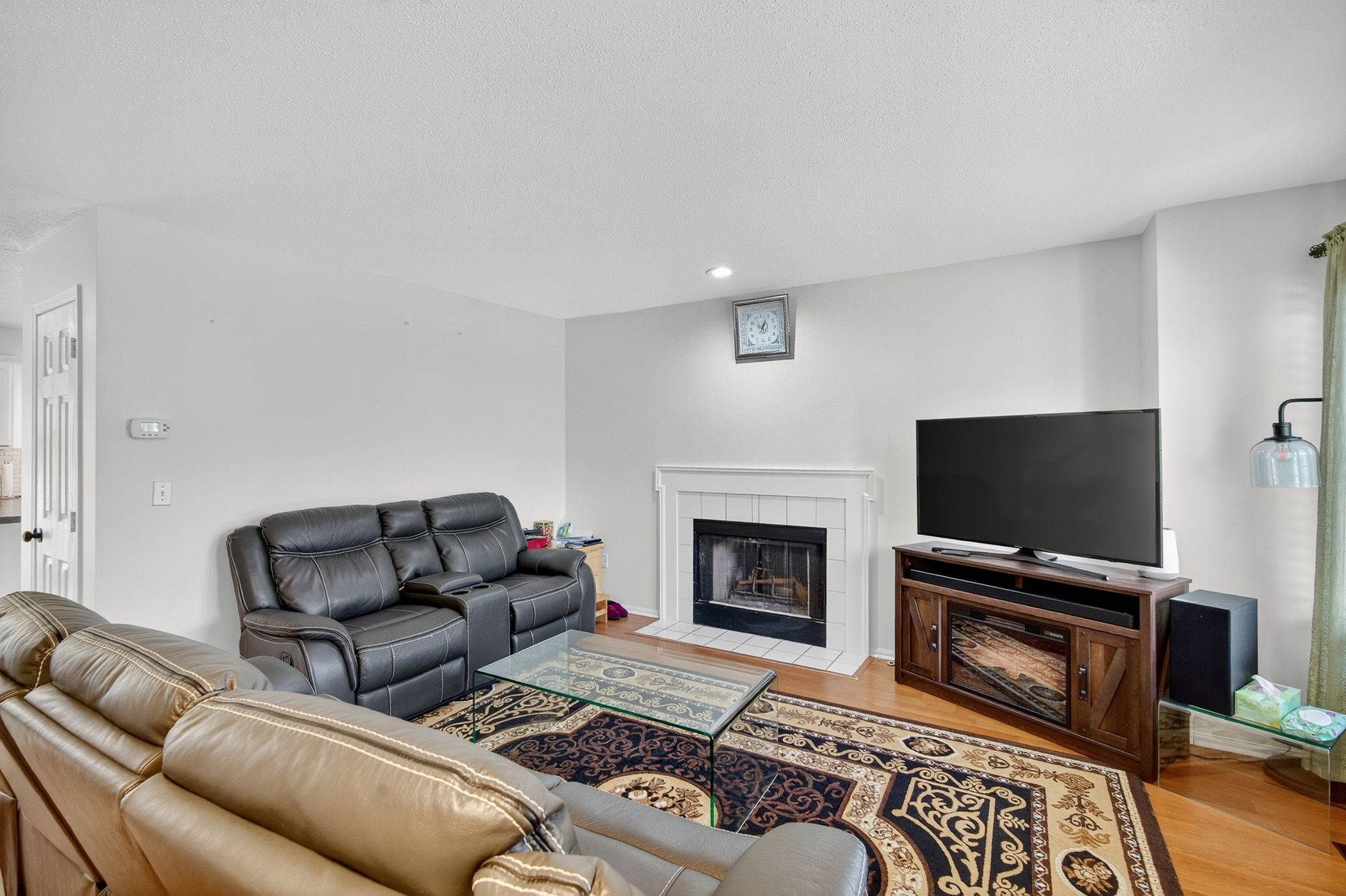 Des Moines, IA 50310,5238 Meredith Drive