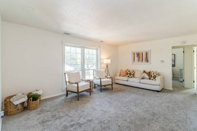 Des Moines, IA 50316,1120 E 6th Street #8