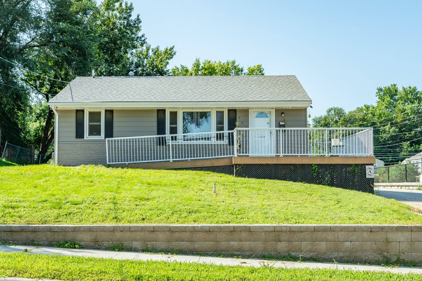 Des Moines, IA 50315,503 E Virginia Avenue