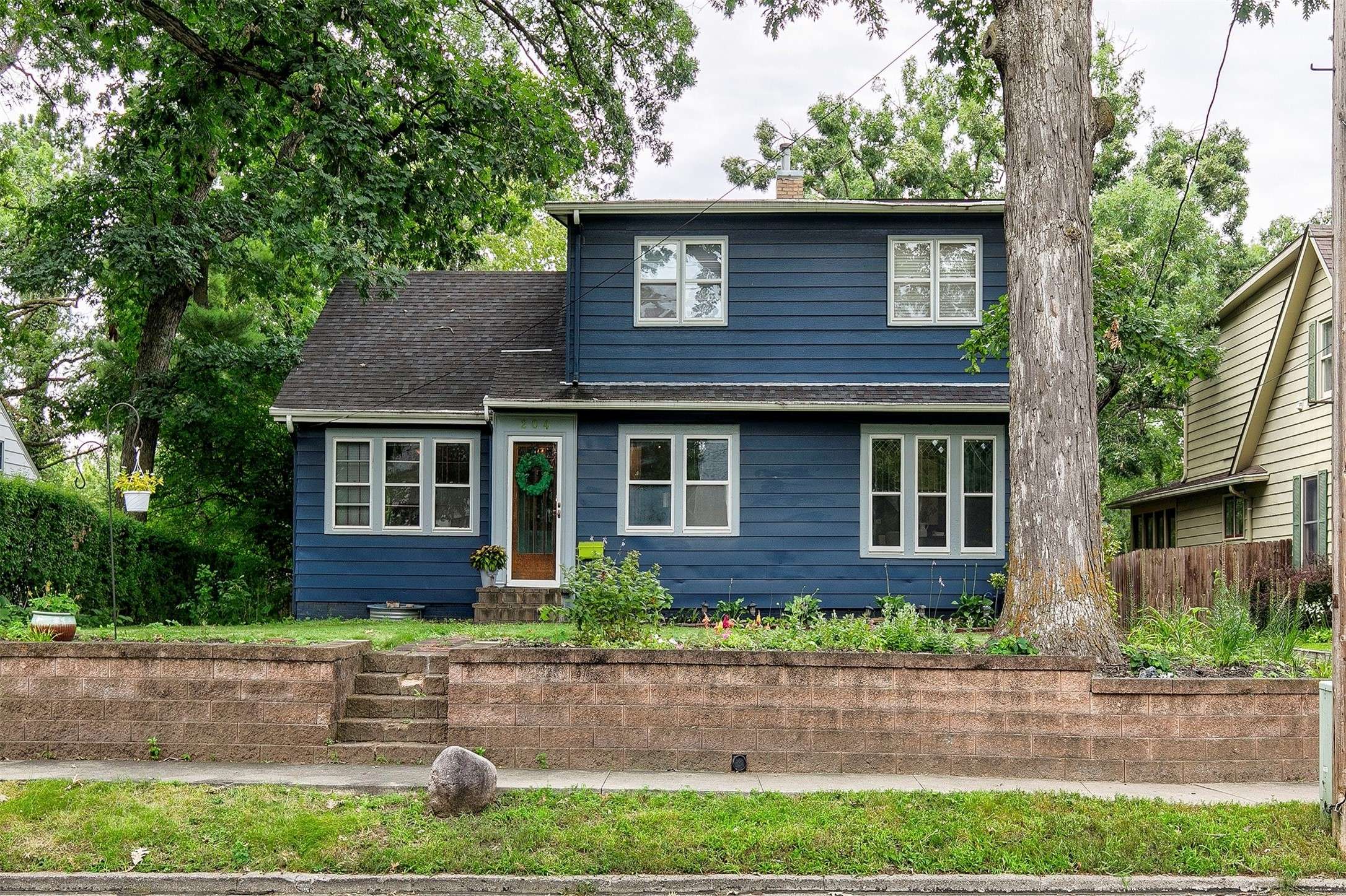 Des Moines, IA 50312,204 51st Street
