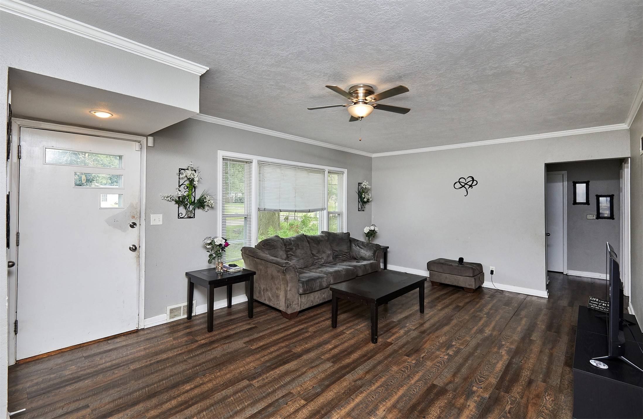 Des Moines, IA 50310,3944 42nd Street