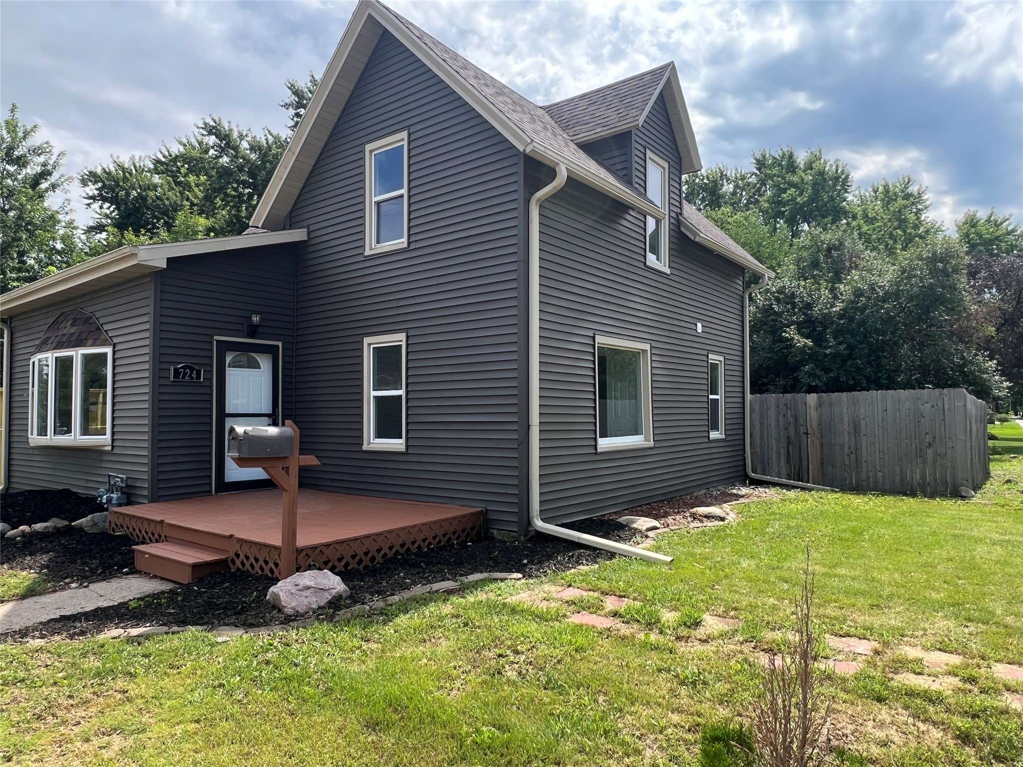 Story City, IA 50248,724 Elm Avenue