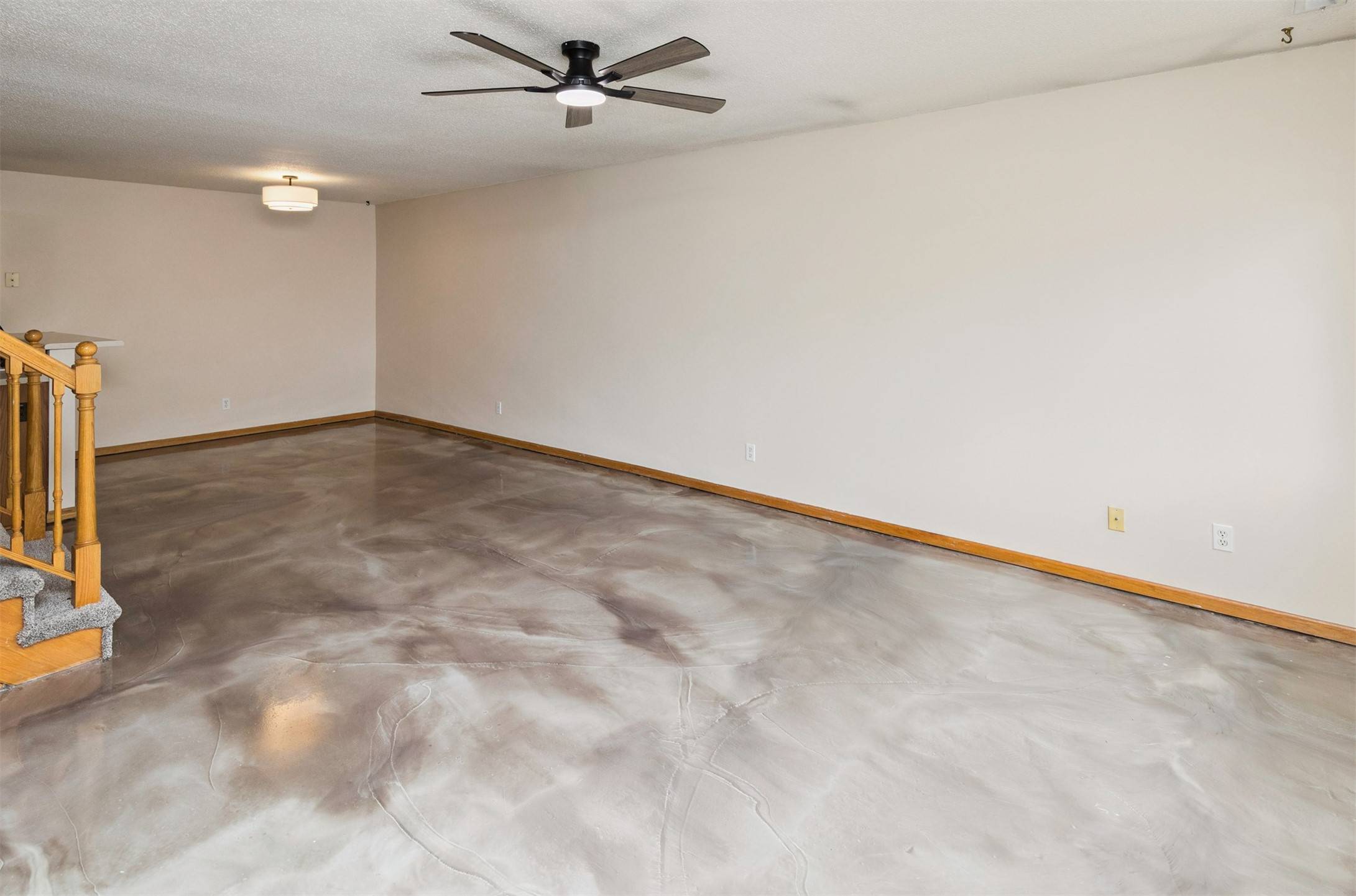 Ankeny, IA 50021,1513 SE Delaware Avenue #11