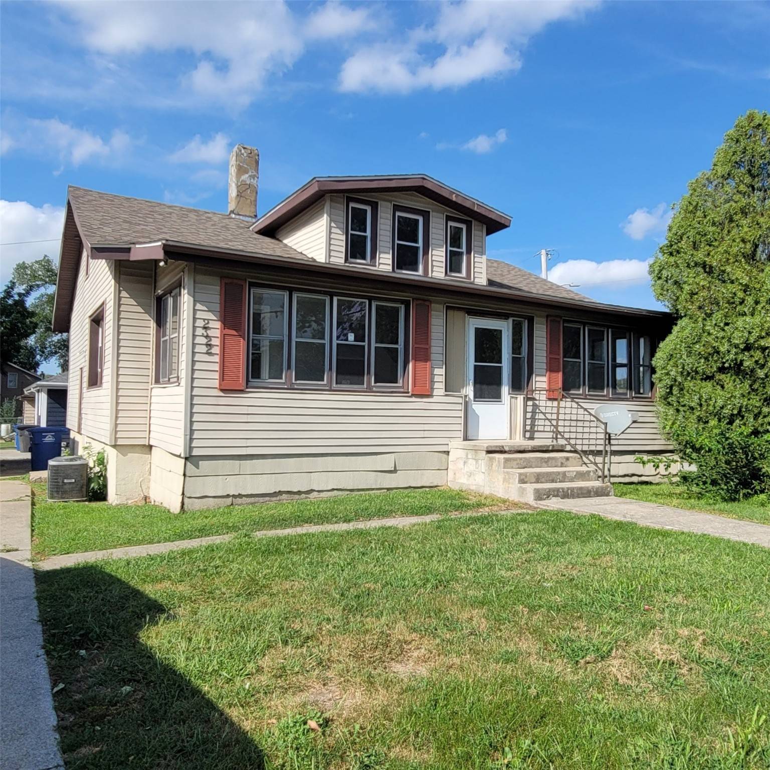 Des Moines, IA 50317,2322 Guthrie Avenue