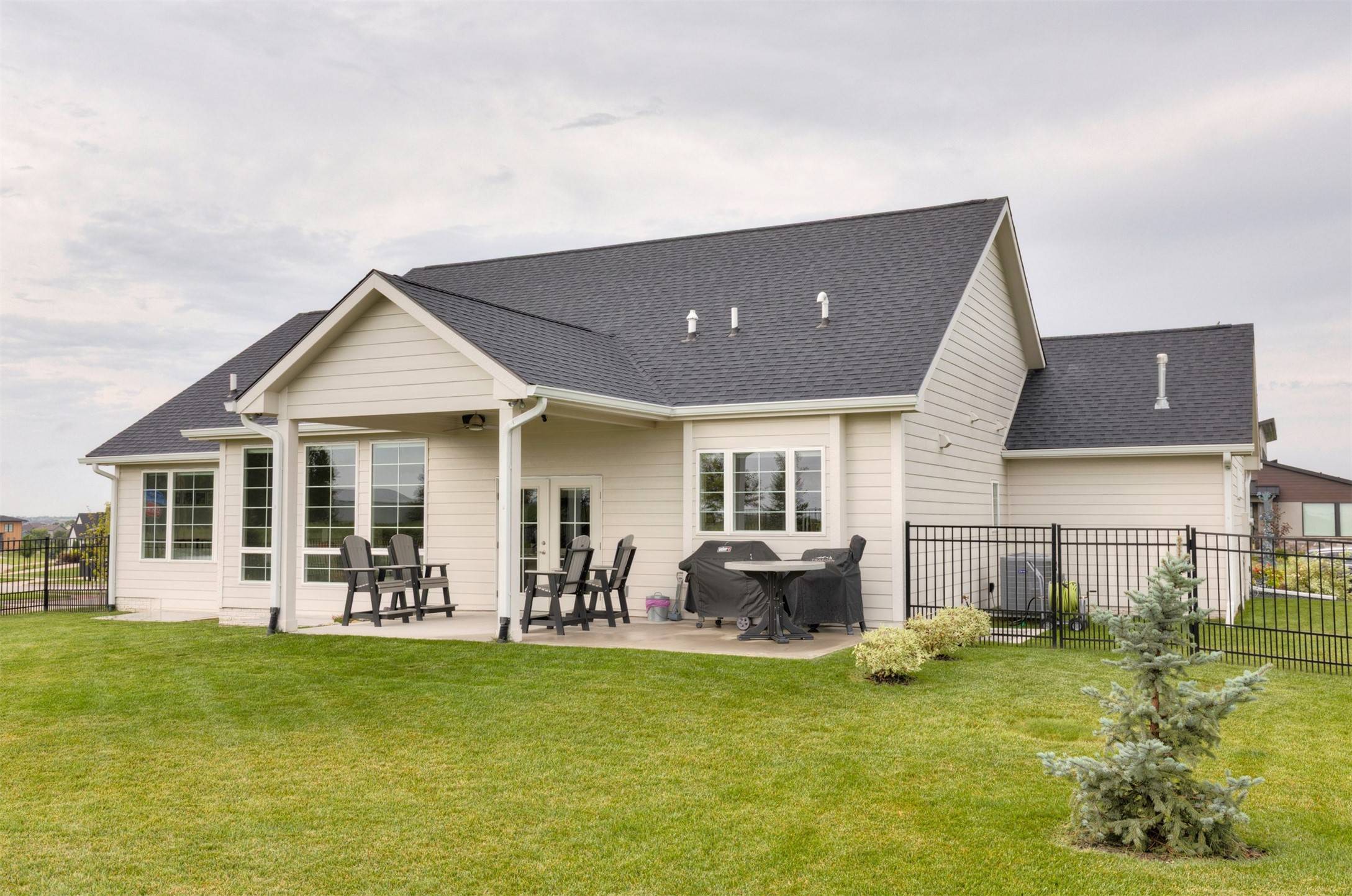Ankeny, IA 50021,6111 NE Briarwood Drive