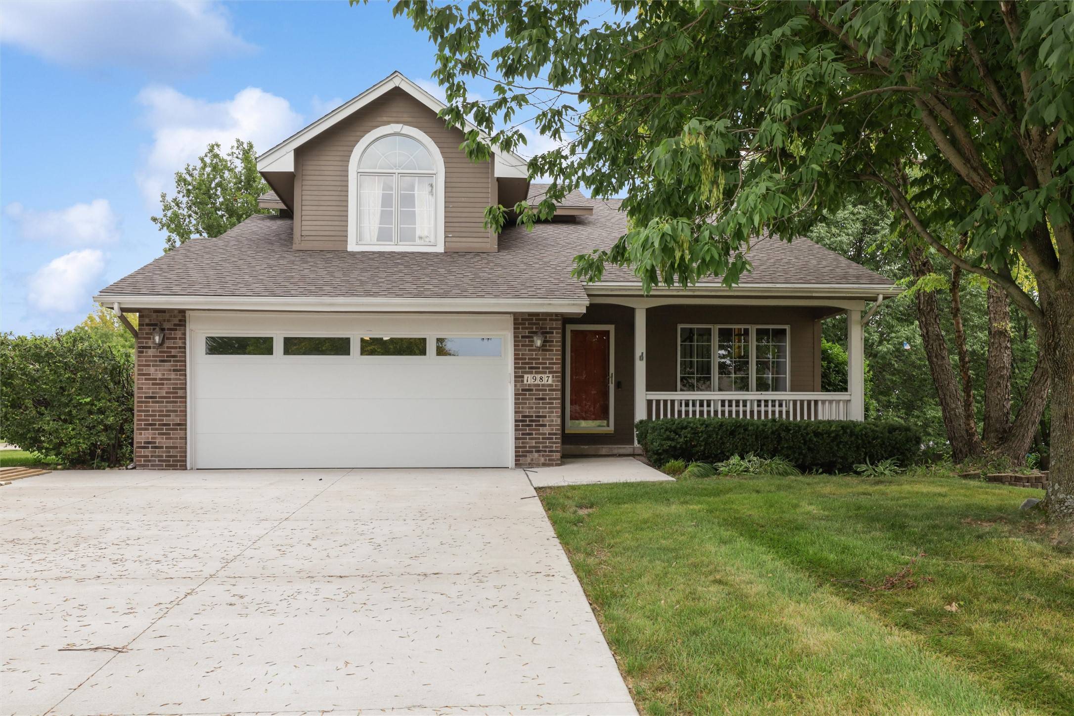 Clive, IA 50325,1987 NW 152nd Street