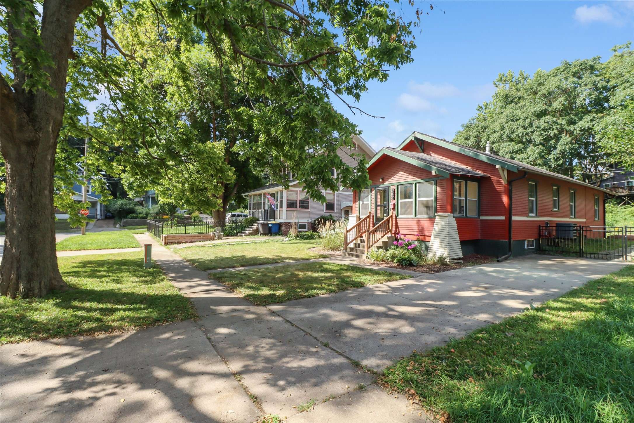 Des Moines, IA 50312,644 26th Street