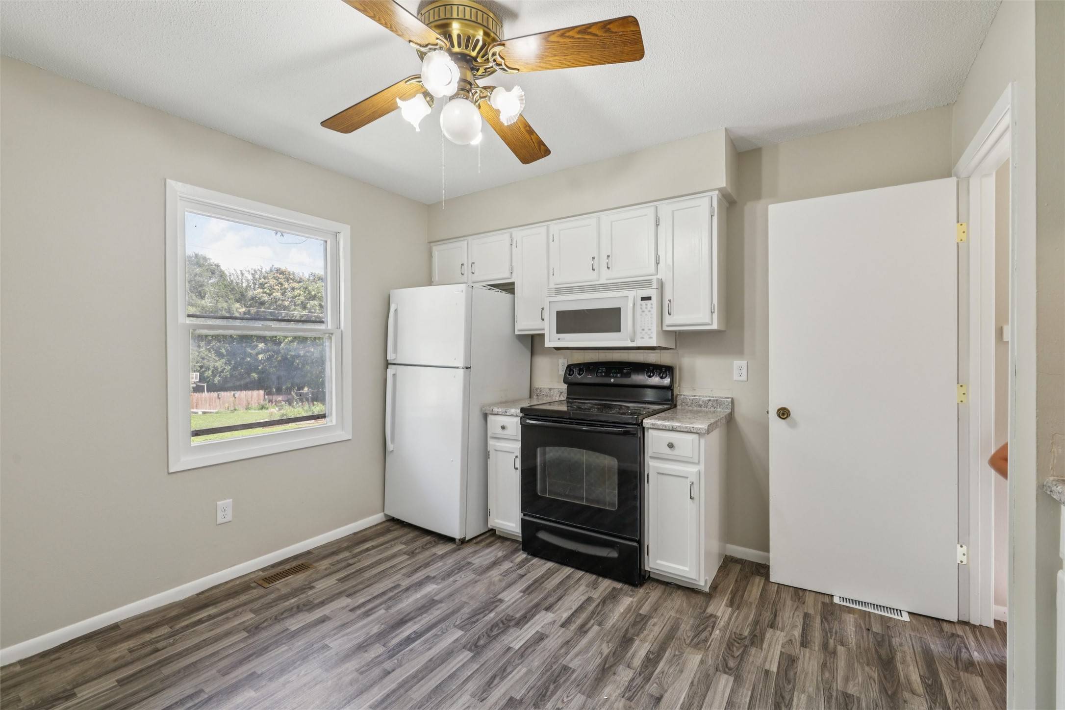 Des Moines, IA 50315,930 Emma Avenue