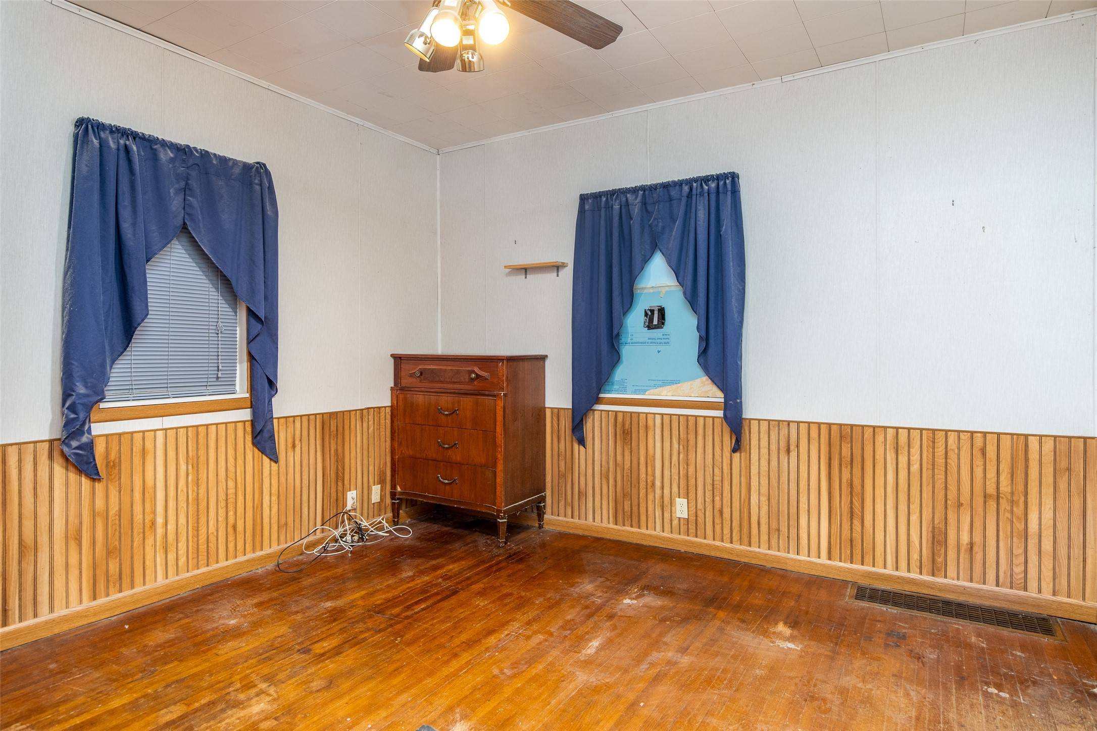 Ames, IA 50010,607 6th Street