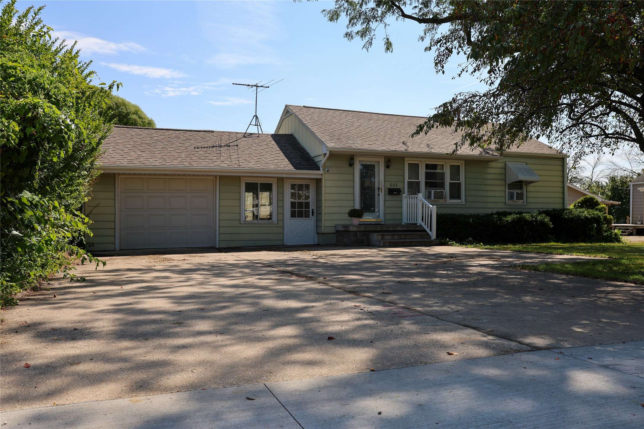 Altoona, IA 50009,603 1st Avenue S