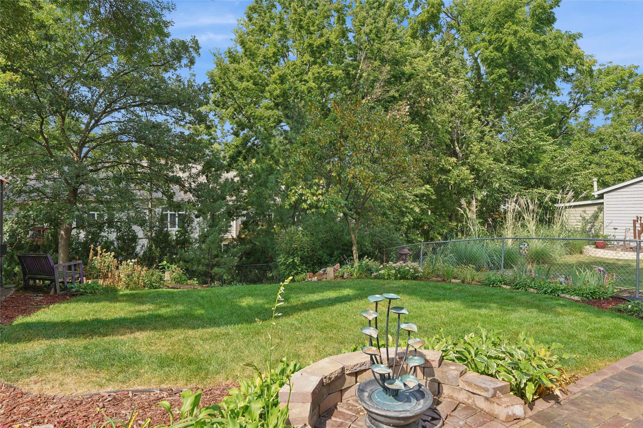 Des Moines, IA 50310,4410 40th Street