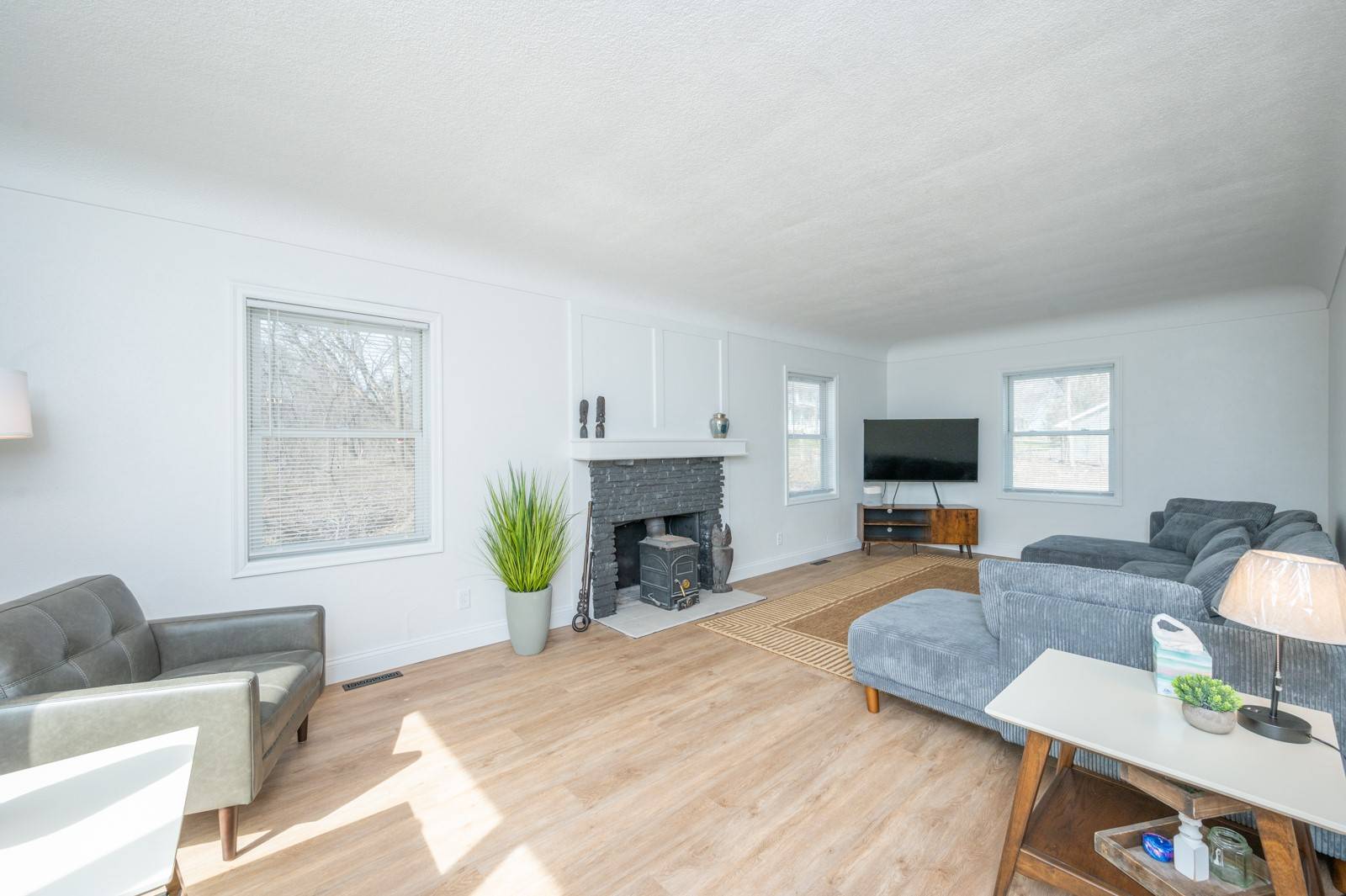 Des Moines, IA 50315,211 SW Park Avenue