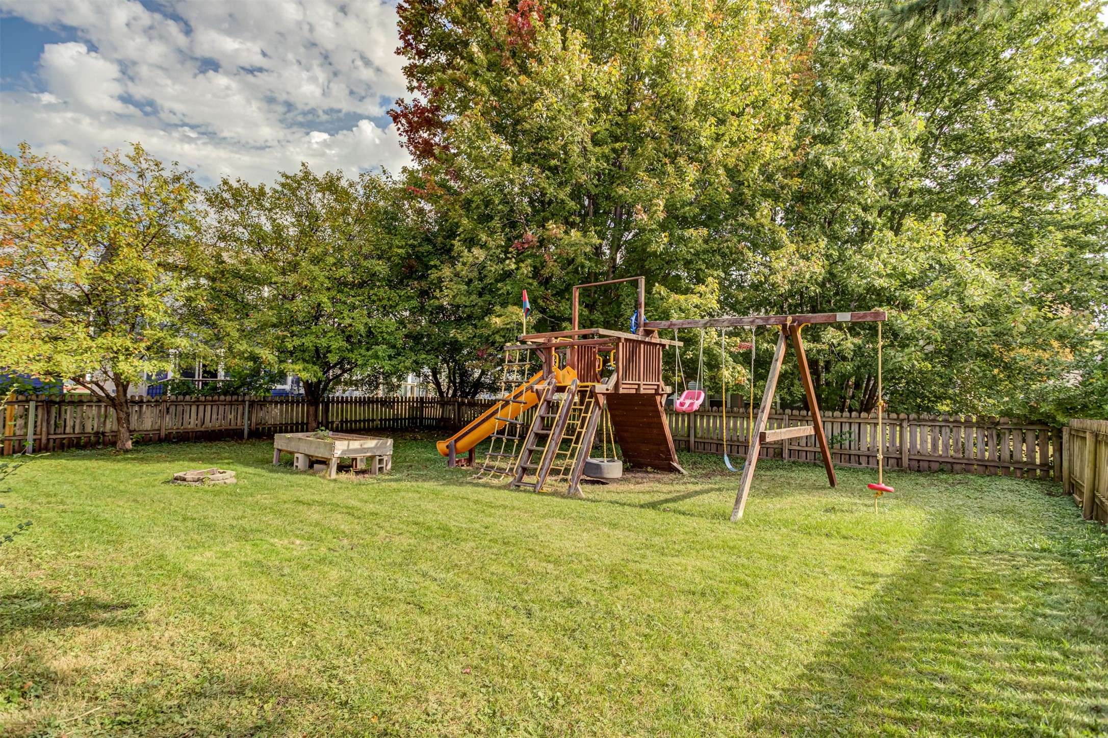 Ames, IA 50014,1026 Florida Avenue