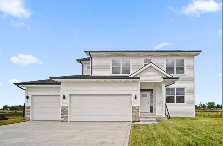 Altoona, IA 50009,327 41st Street SW