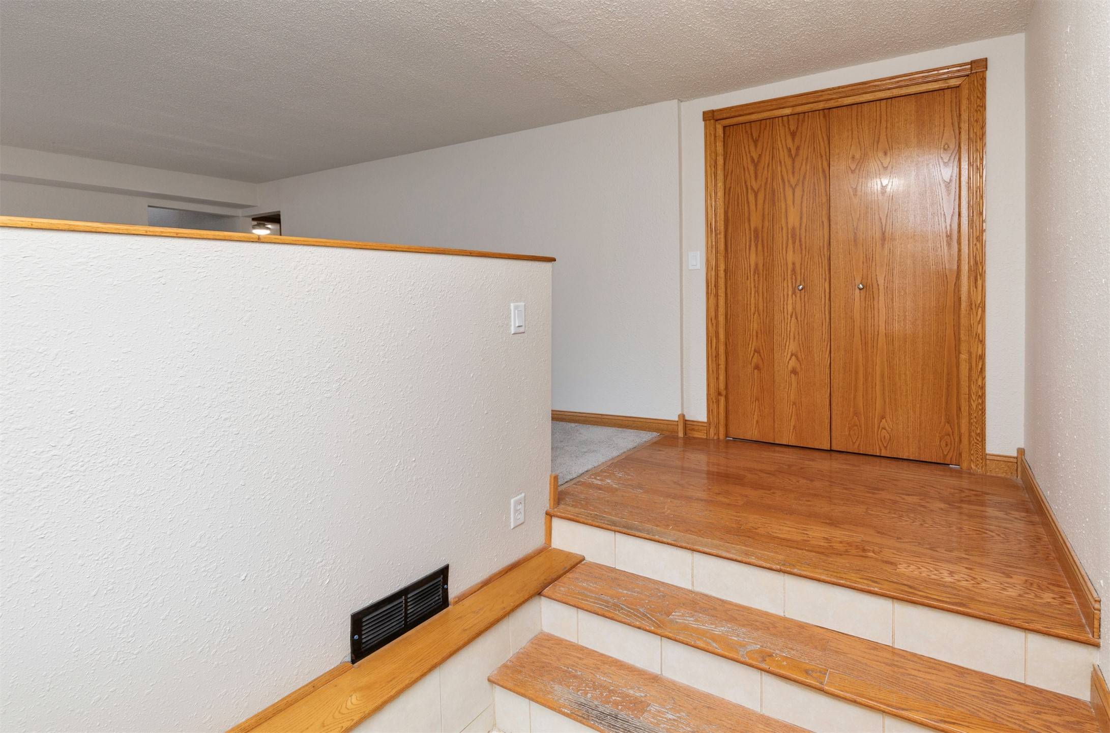 Des Moines, IA 50315,931 Rose Avenue