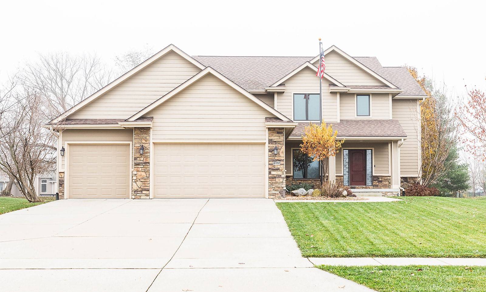 Johnston, IA 50131,8700 Wooded Point Drive