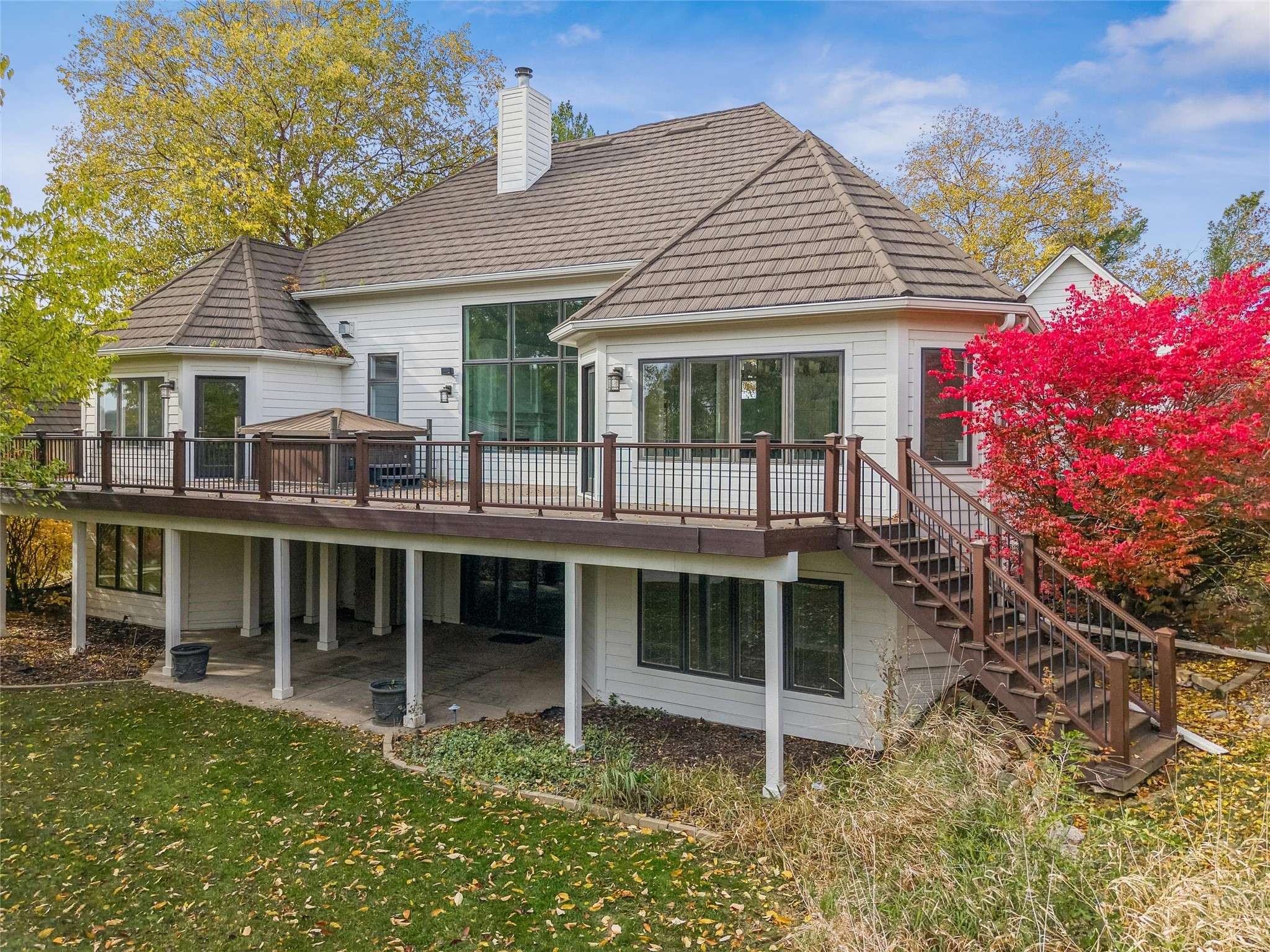 West Des Moines, IA 50266,5548 Glen Oaks Point