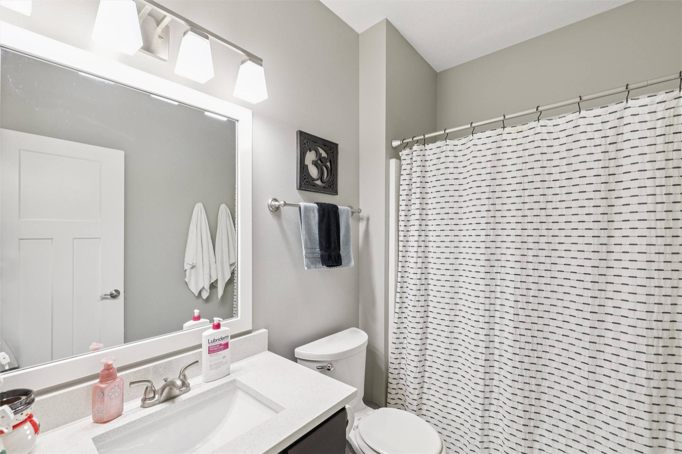 Des Moines, IA 50320,5205 SE 27th Street