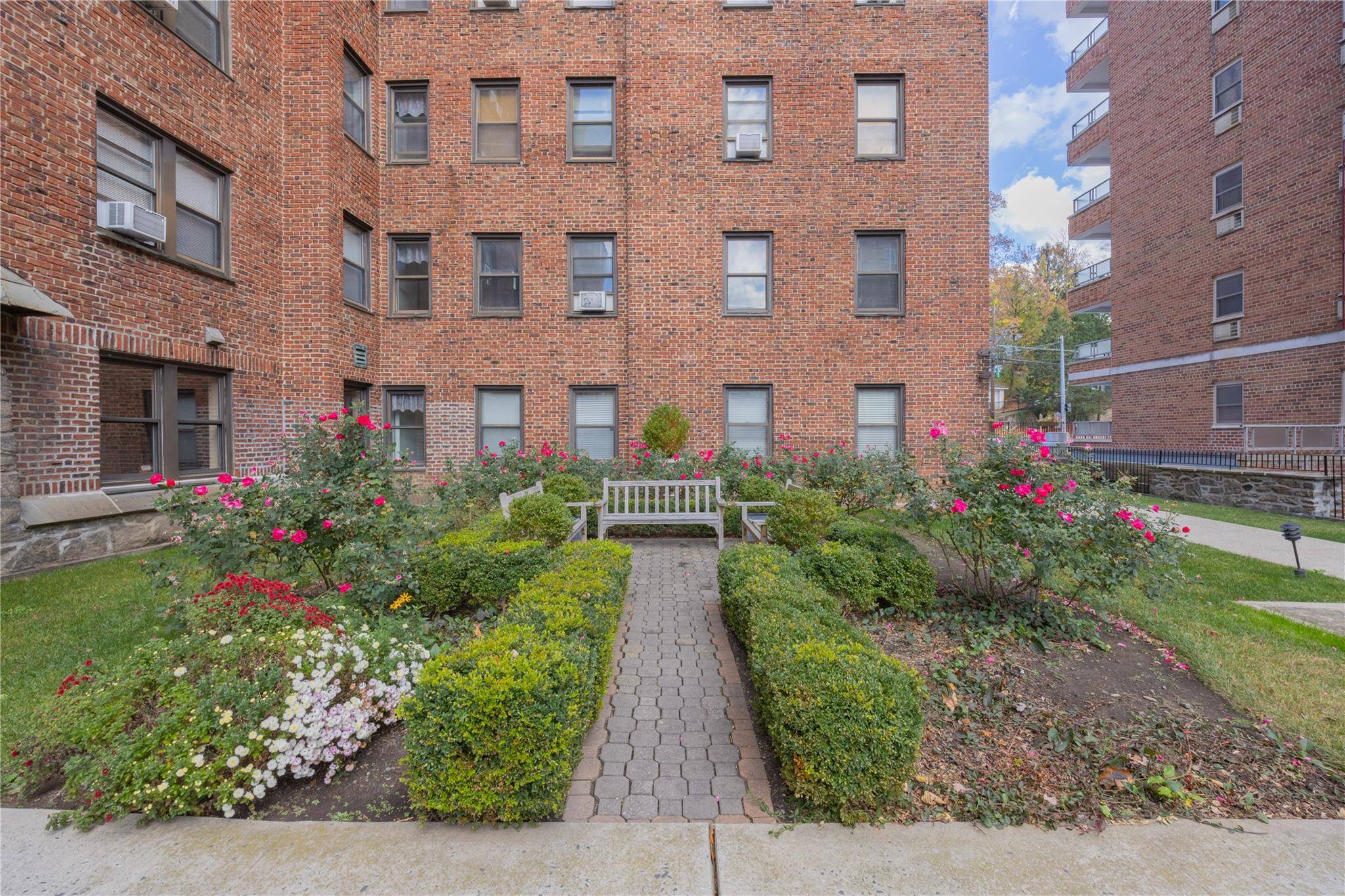 Hartsdale, NY 10530,68 E Hartsdale AVE #4K