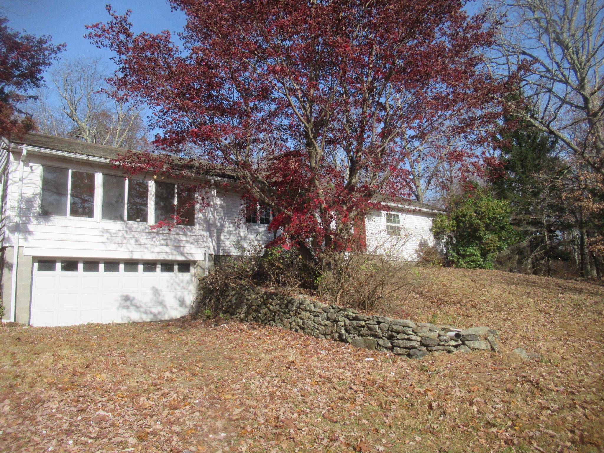 Pawling, NY 12564,8 Brady LN