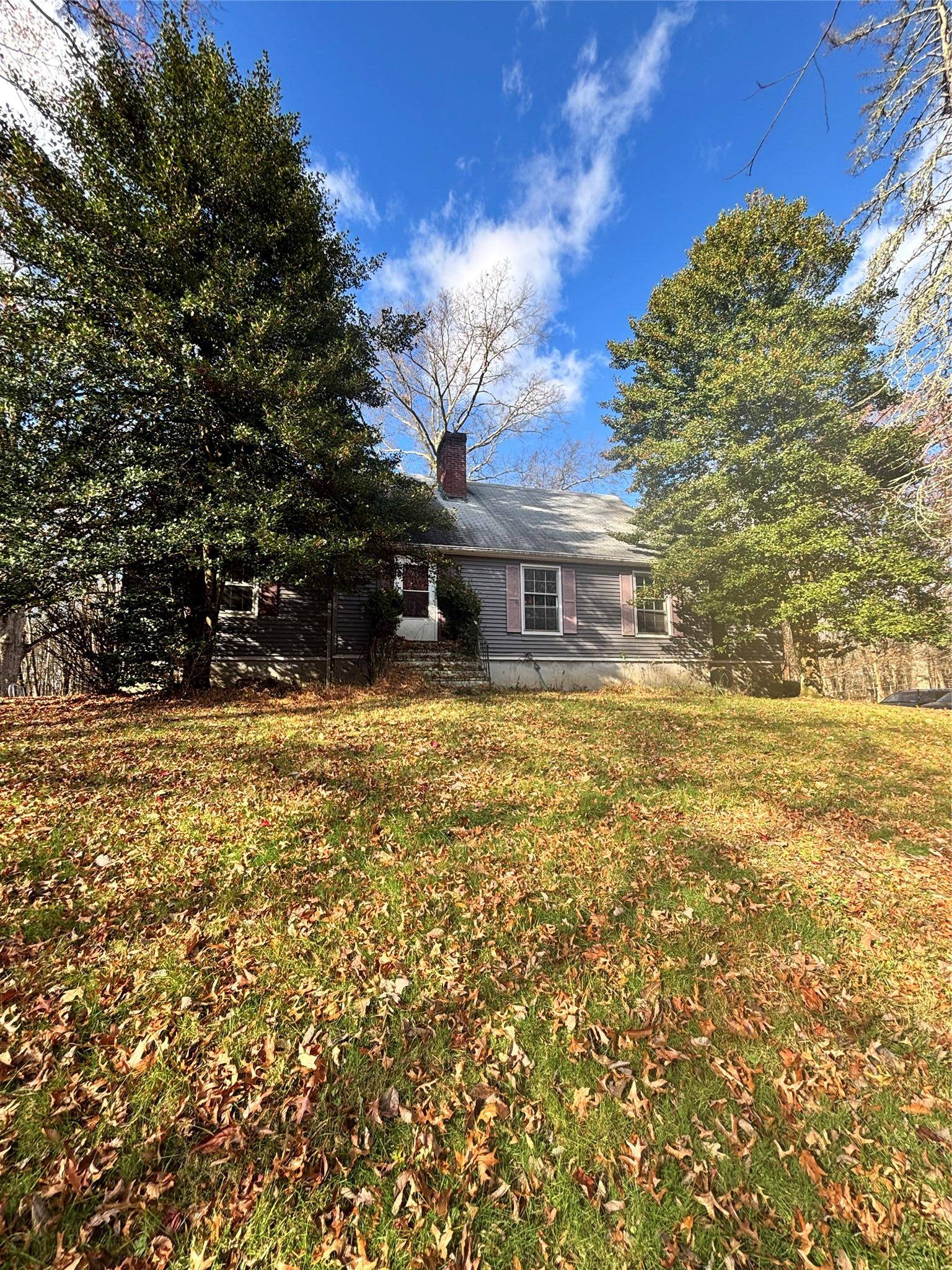 New Paltz, NY 12561,14 Forest Glen RD