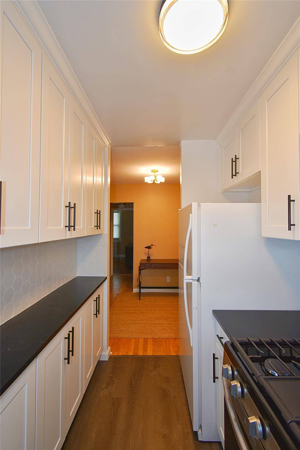Mount Vernon, NY 10552,33 E Grand ST #A2A