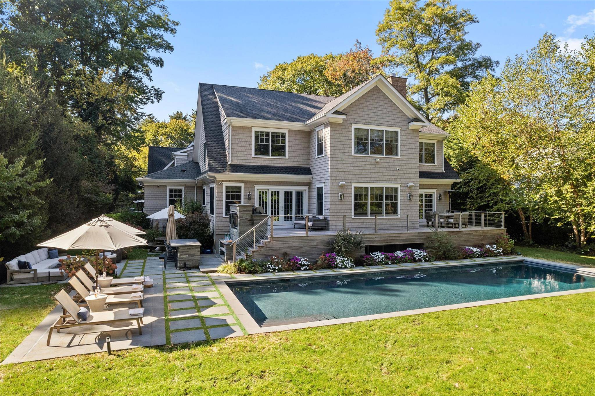 Scarsdale, NY 10583,24 Herkimer RD