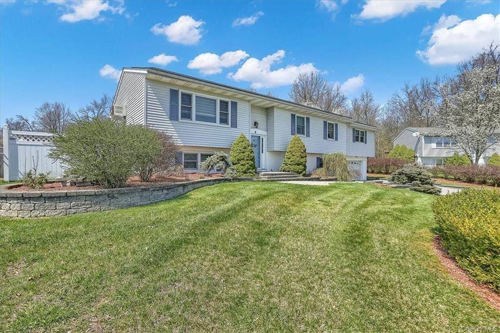 Washingtonville, NY 10992,3 Yarmouth CT