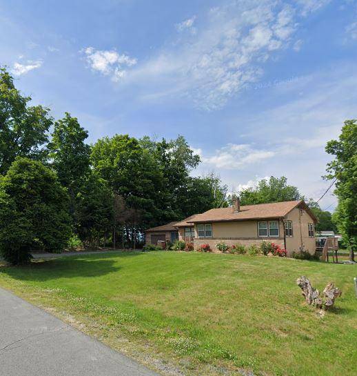 South Fallsburg, NY 12779,5 Maple ST