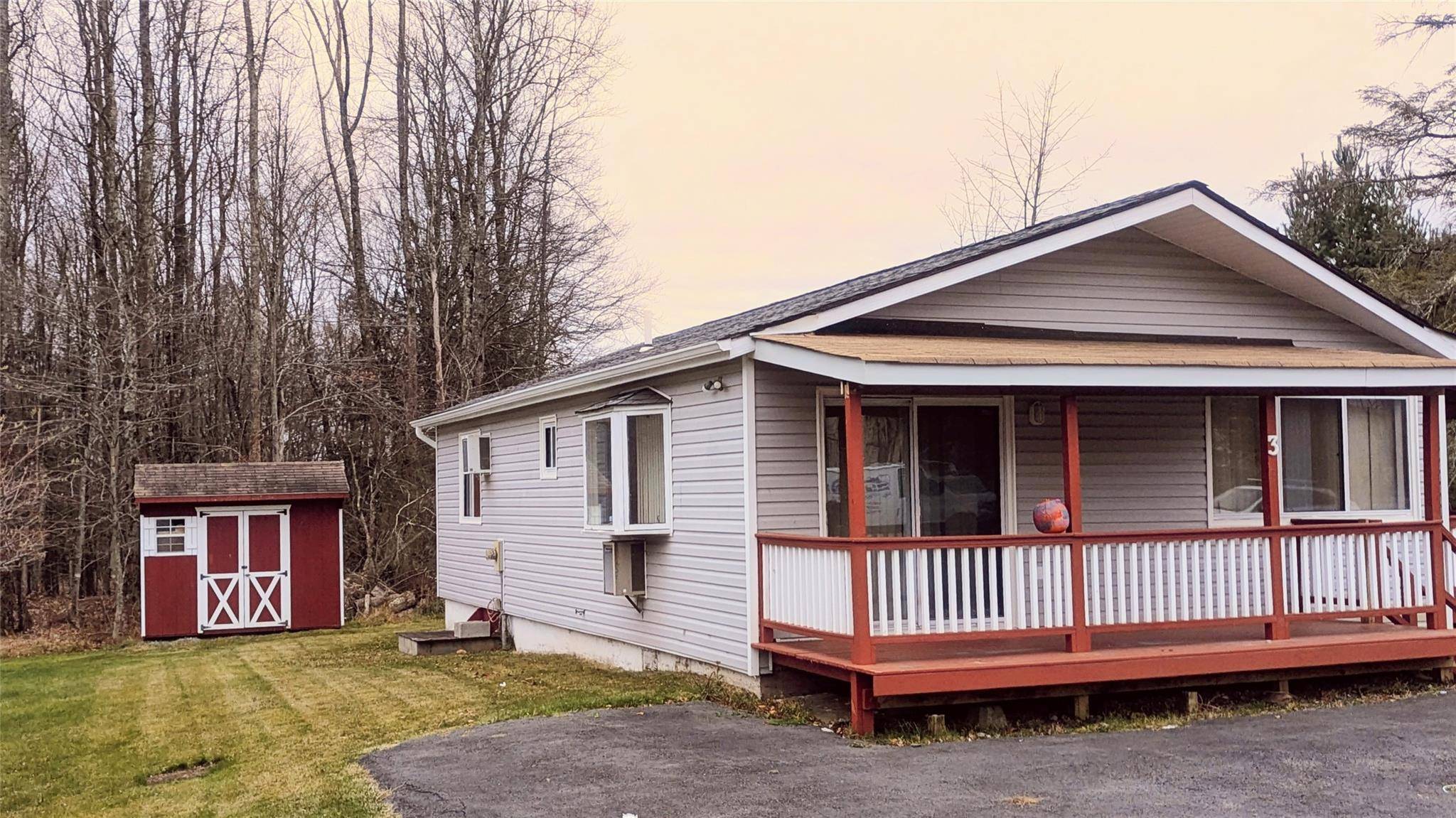 Loch Sheldrake, NY 12759,3 Harold LN