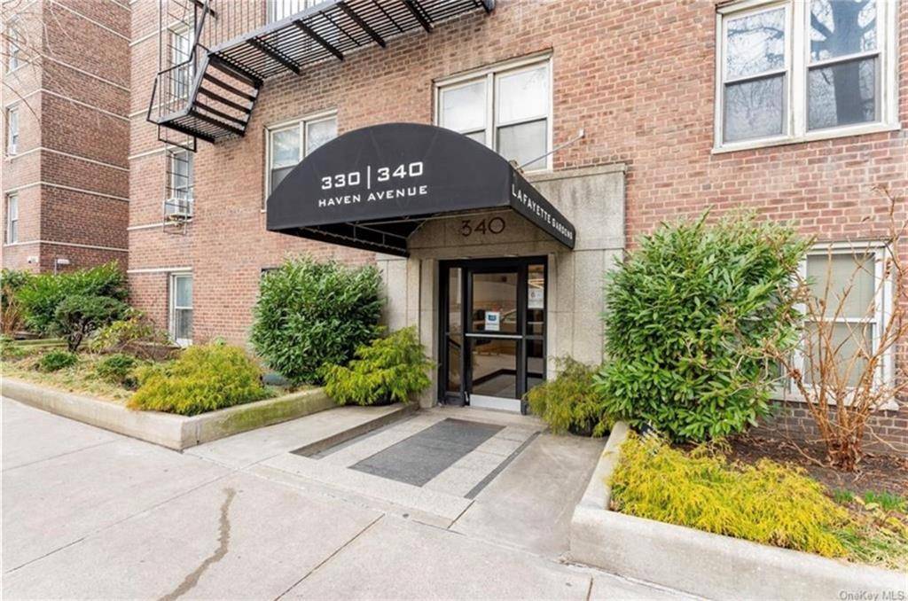 New York (manhattan), NY 10033,340 Haven AVE #3A