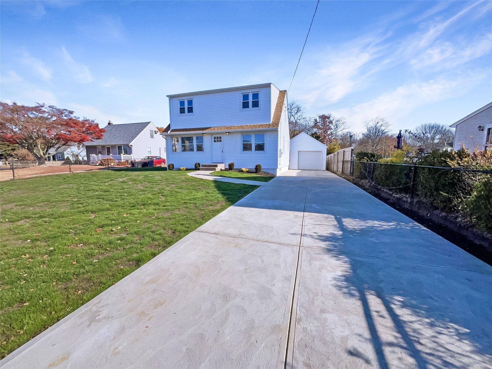 West Sayville, NY 11796,23 Washington