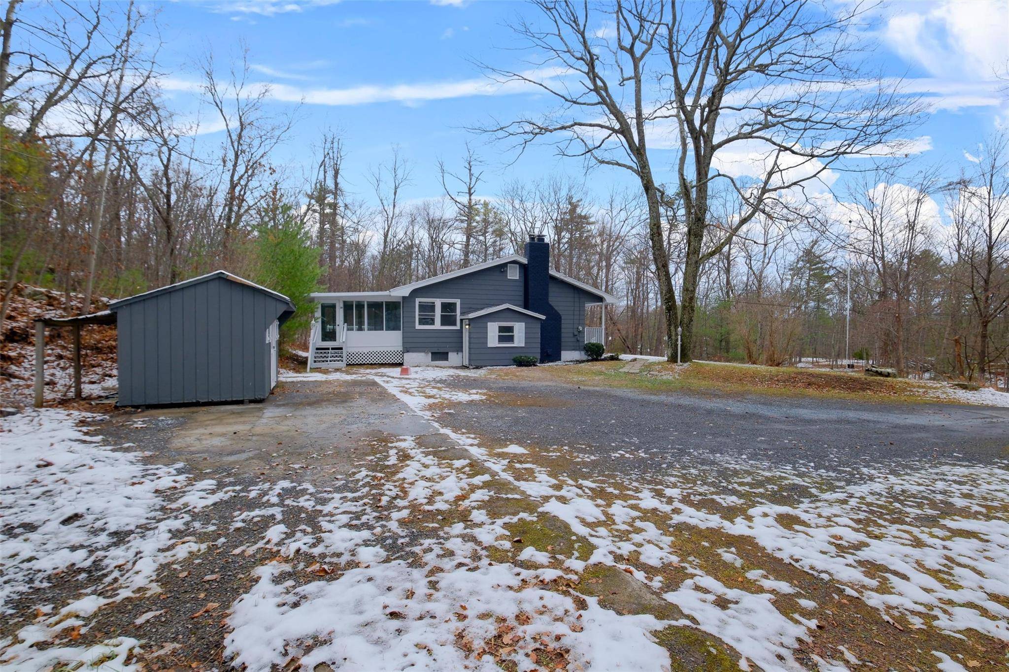 West Hurley, NY 12491,21 Laurel LN