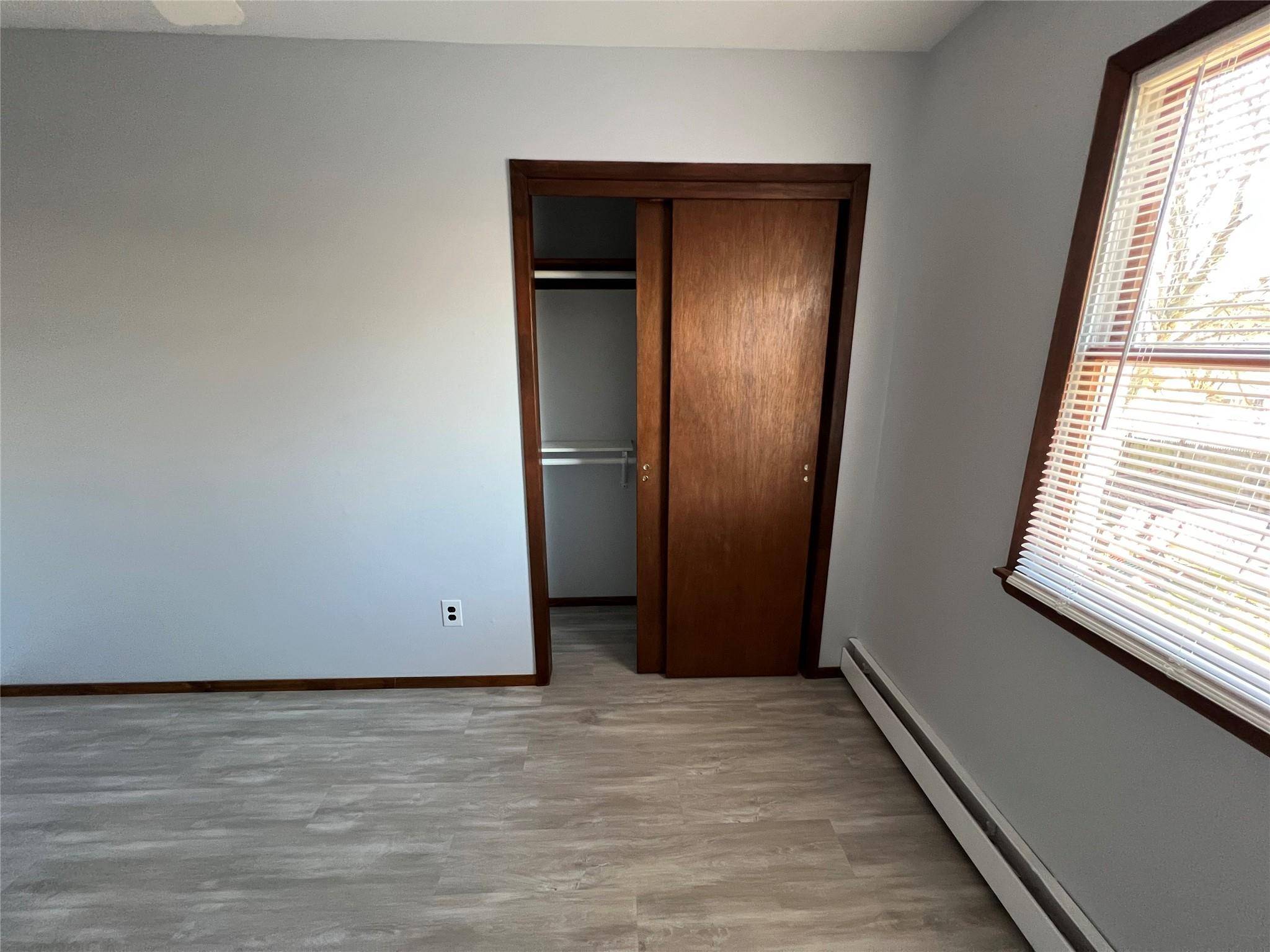 Lindenhurst, NY 11757,812 N Kings AVE