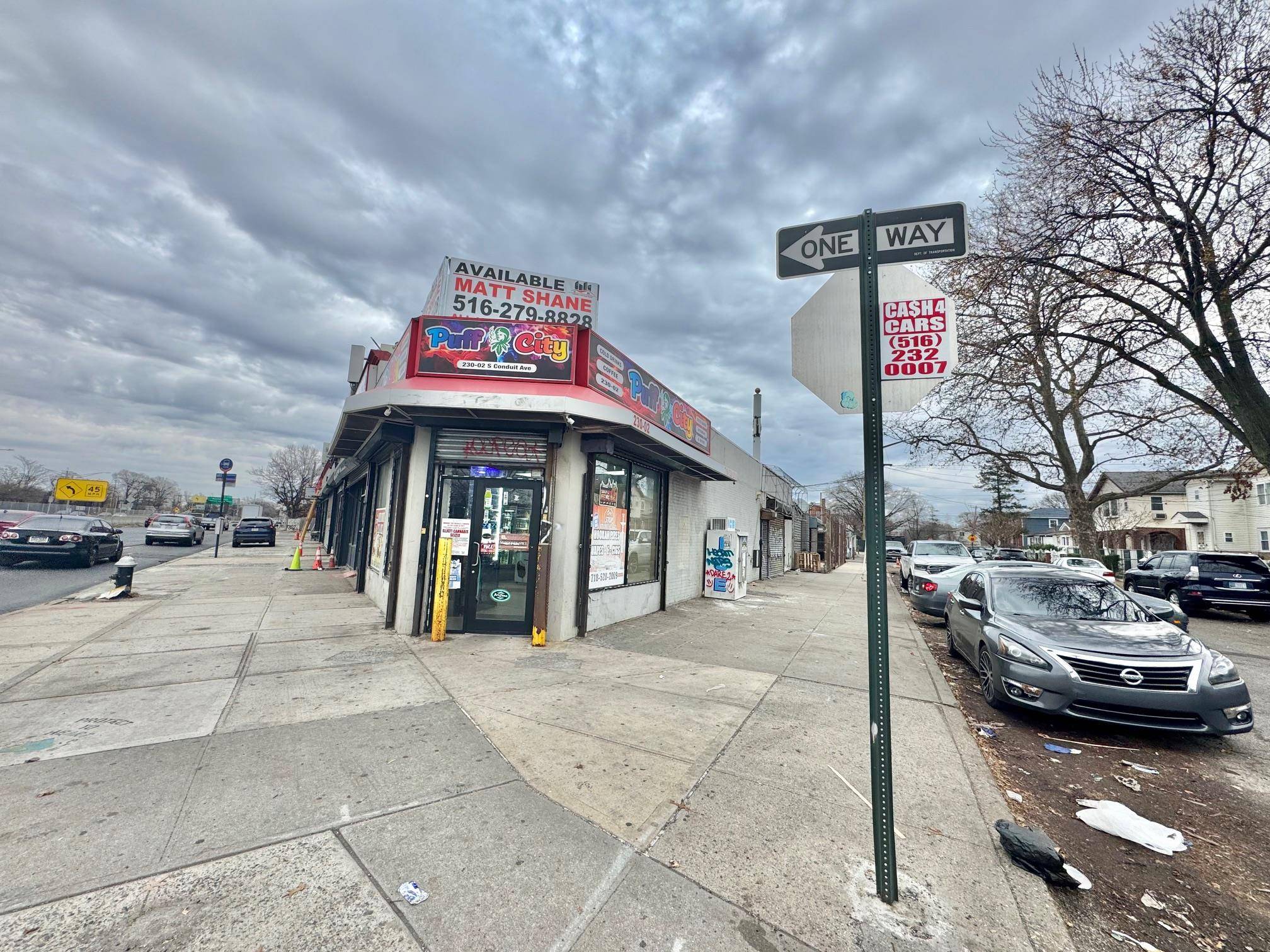 Springfield Gardens, NY 11413,230-02 Conduit AVE