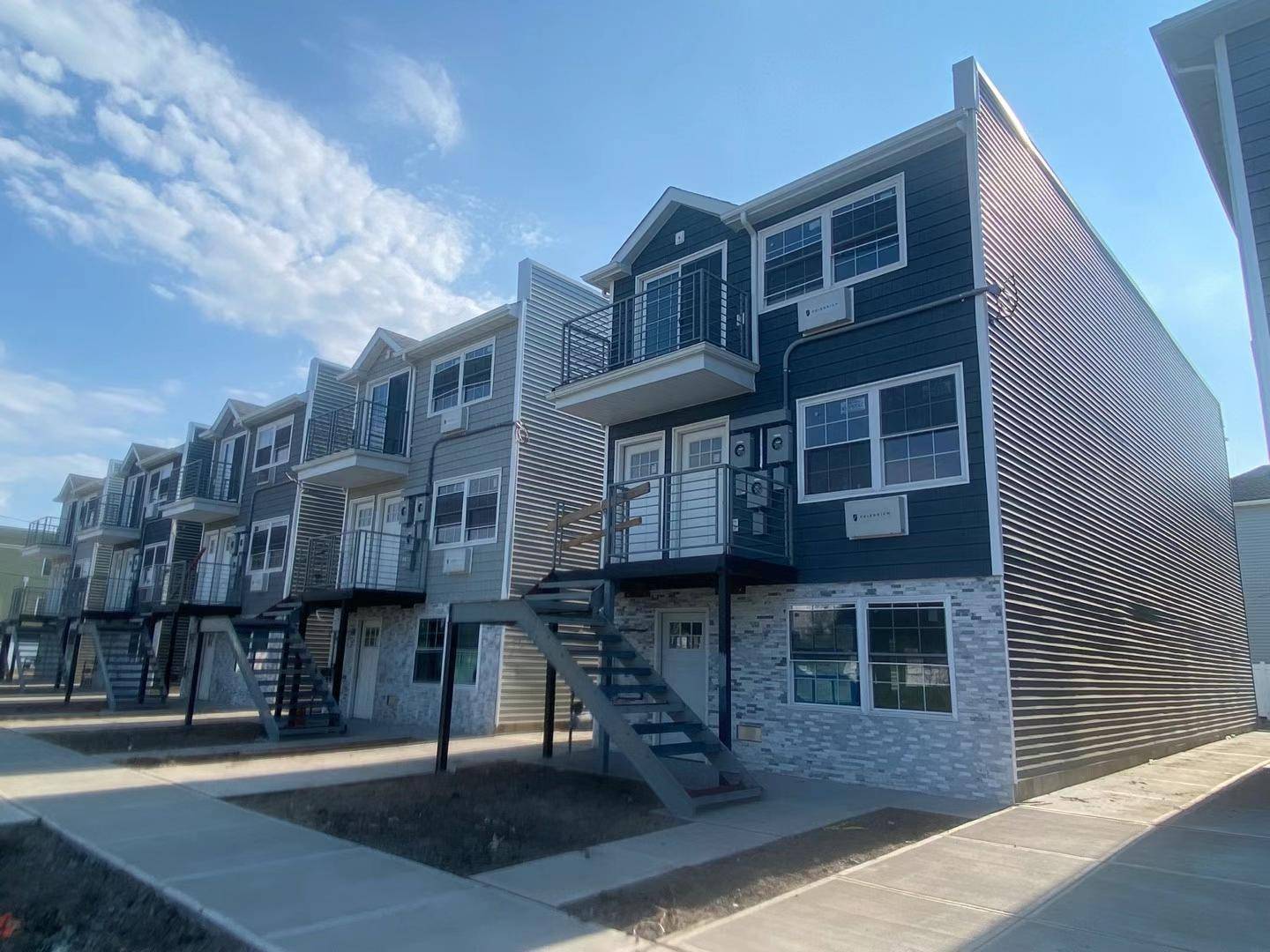 Arverne, NY 11692,605 Barbadoes DR