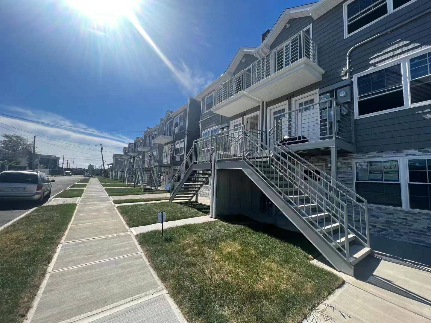 Arverne, NY 11692,605 Barbadoes DR