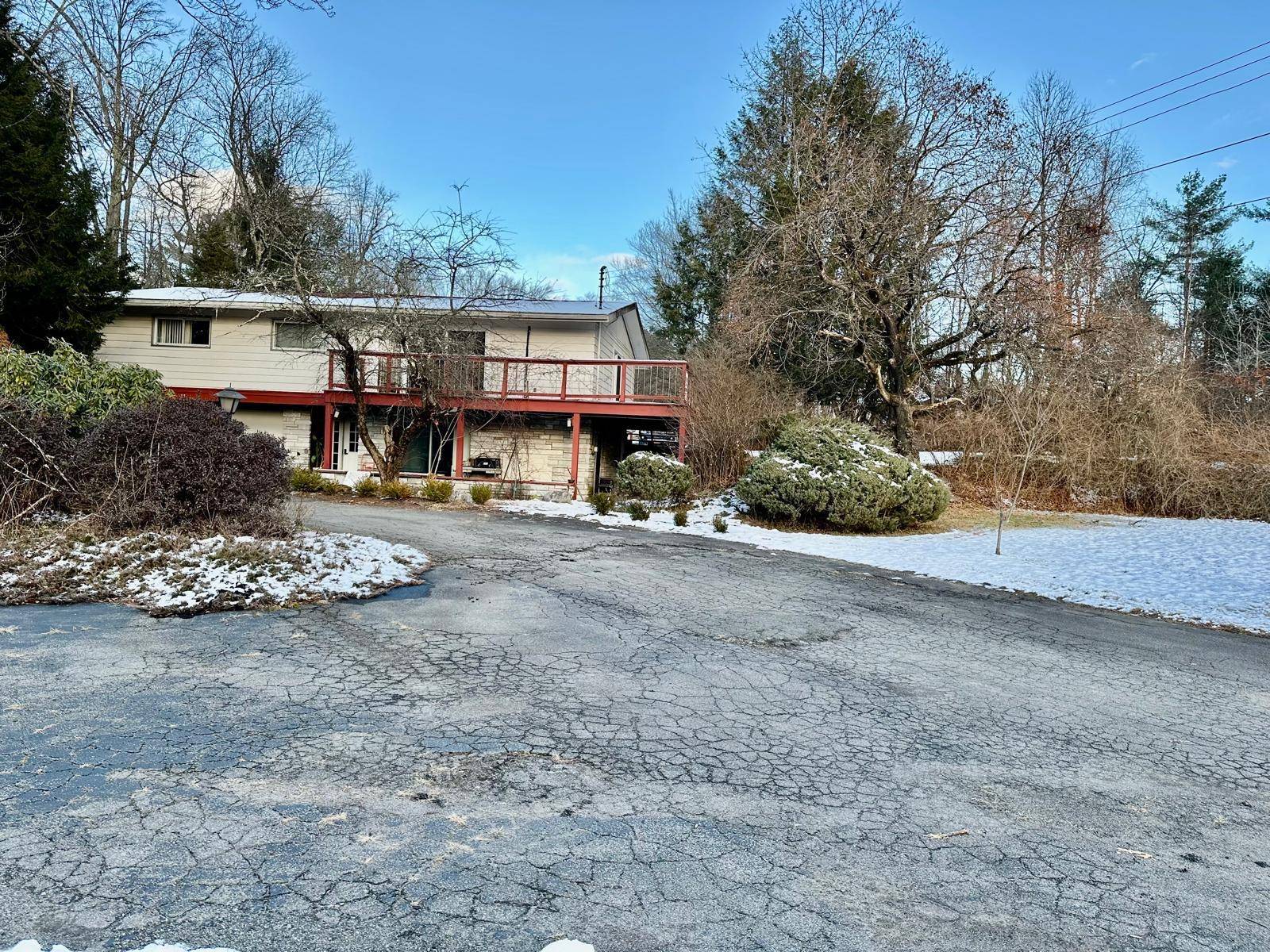 Woodridge, NY 12789,23 Diane BLVD