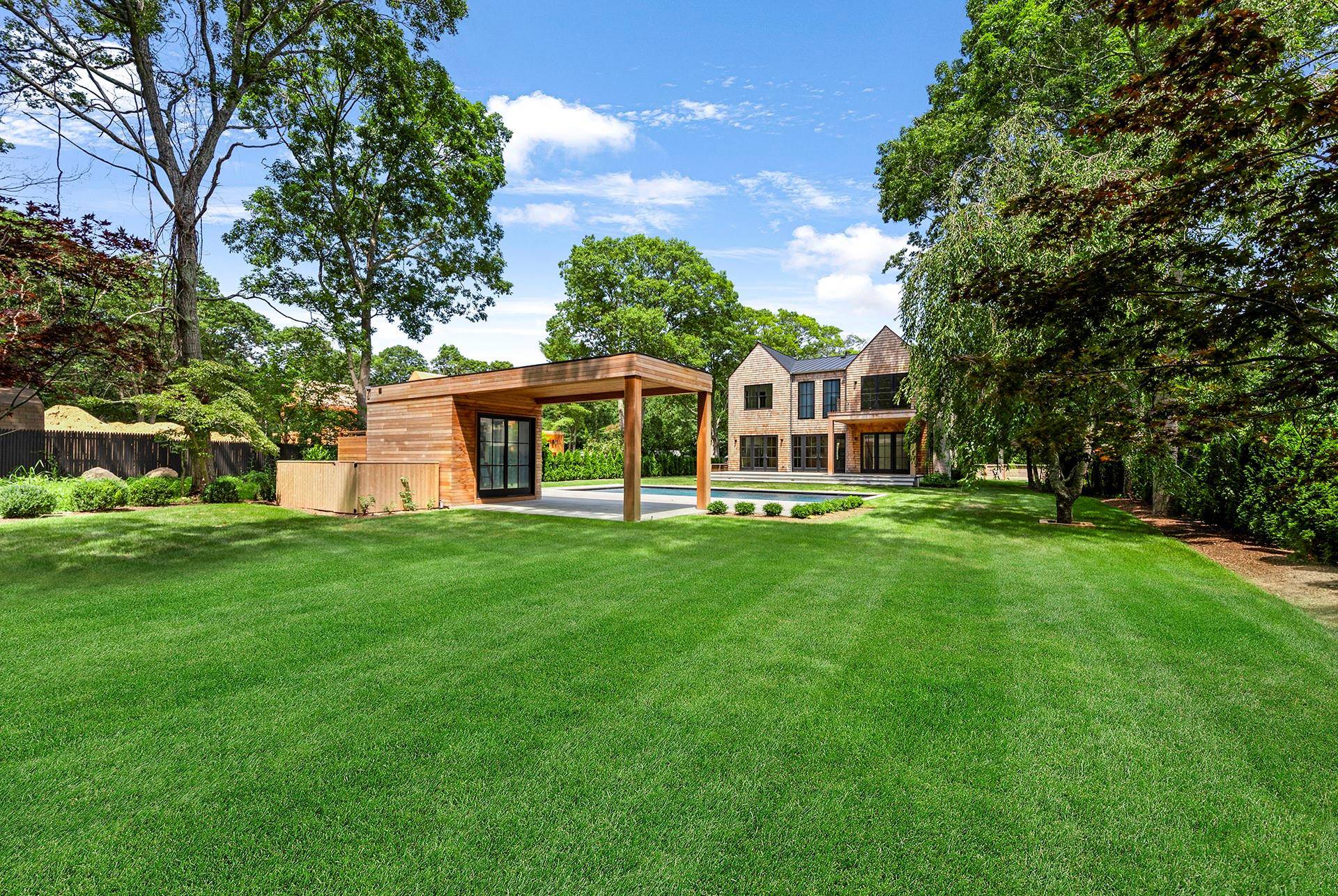 East Hampton, NY 11937,106 Copeces LN