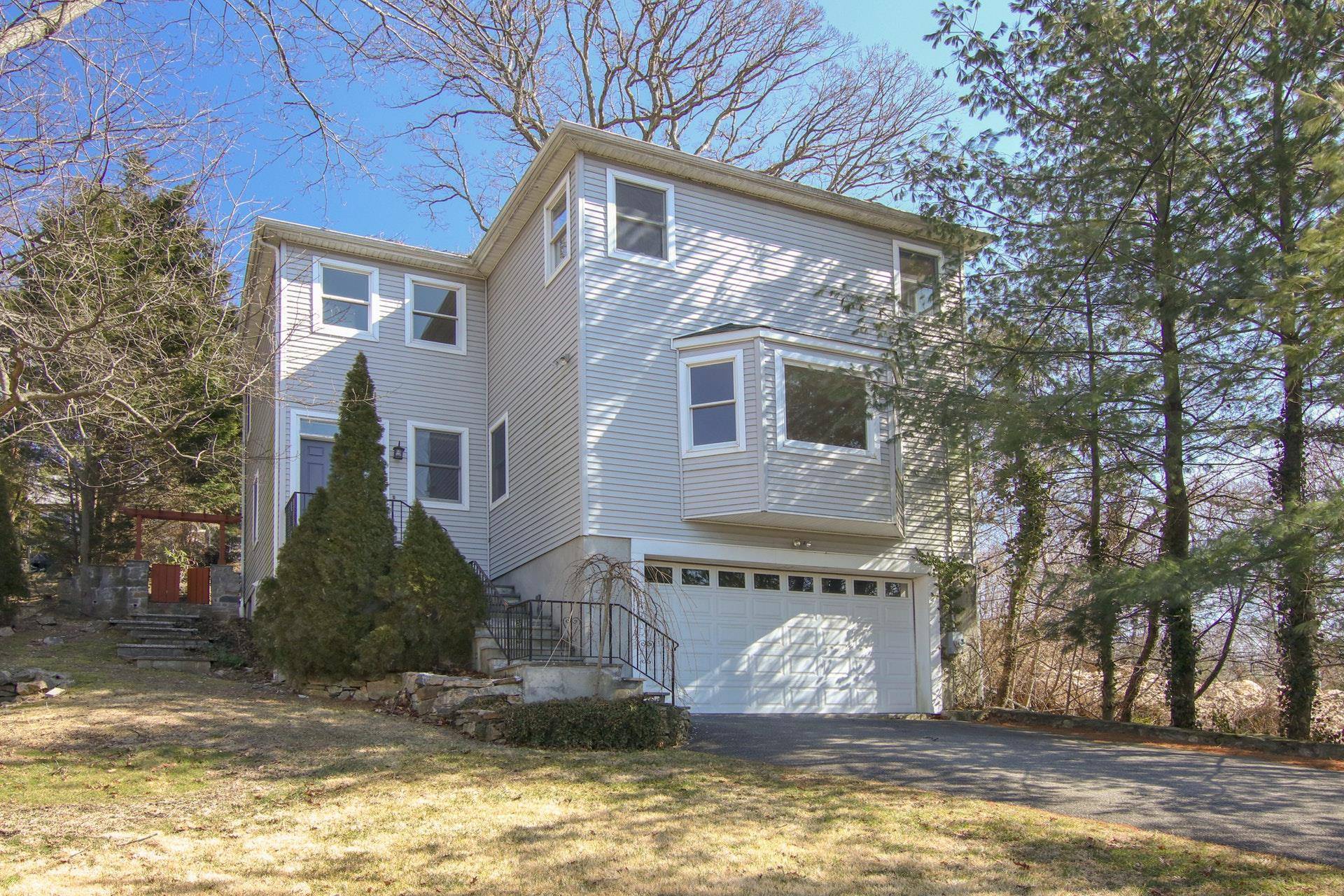 White Plains, NY 10605,4 Manor PL