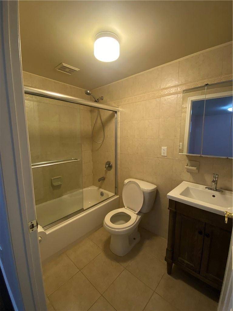 Bronx, NY 10468,2792 Sedgwick AVE #1A