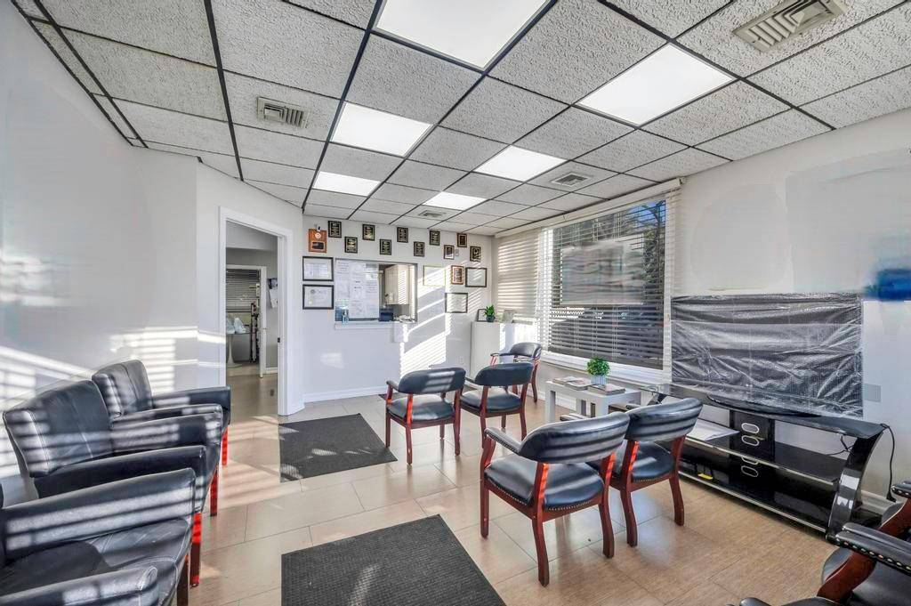 Merrick, NY 11566,Address not disclosed